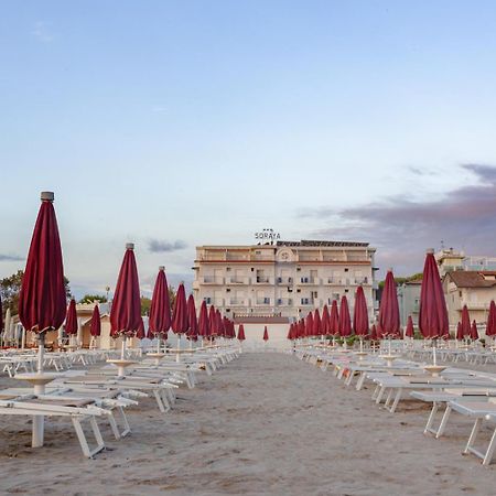 Hotel Soraya - Spiaggia Sawasdee With Beach & Parking Riccione Esterno foto