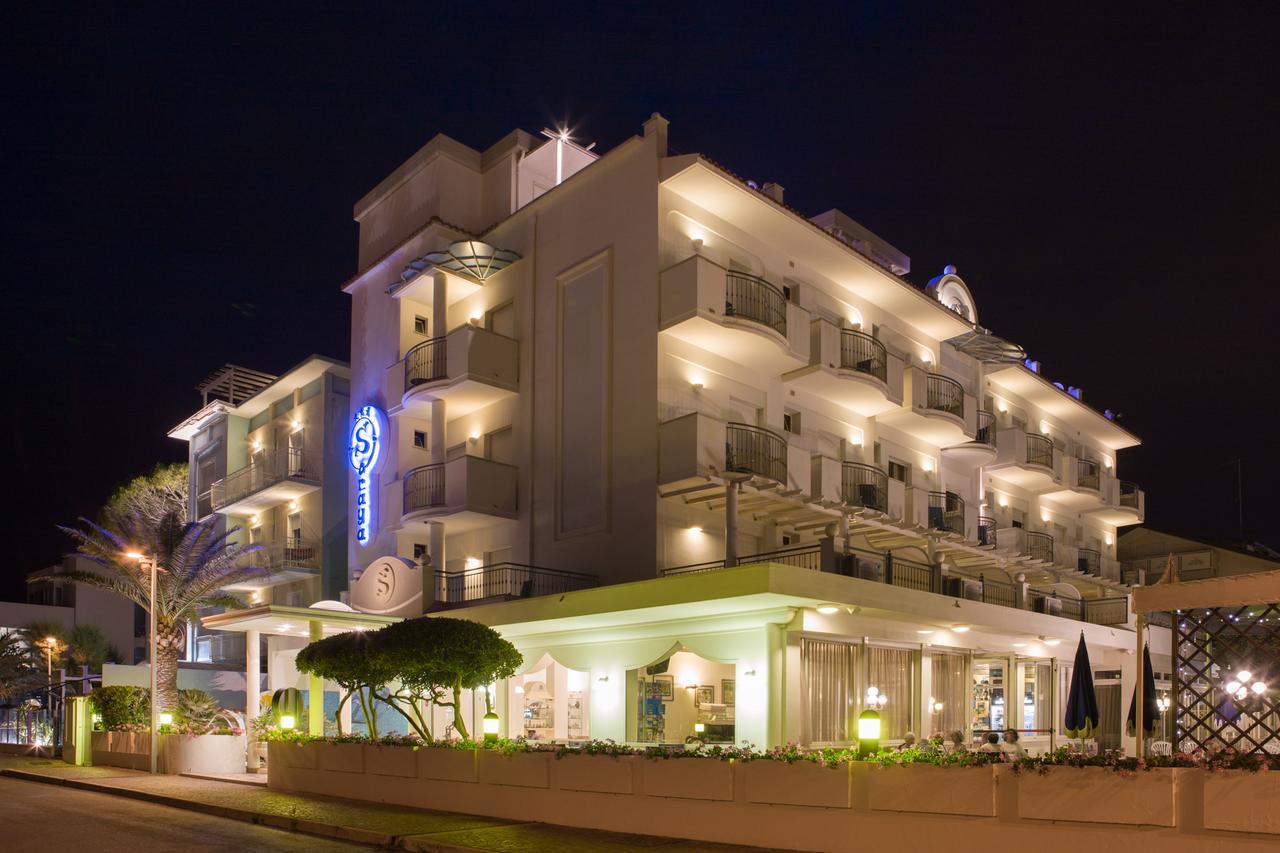 Hotel Soraya - Spiaggia Sawasdee With Beach & Parking Riccione Esterno foto